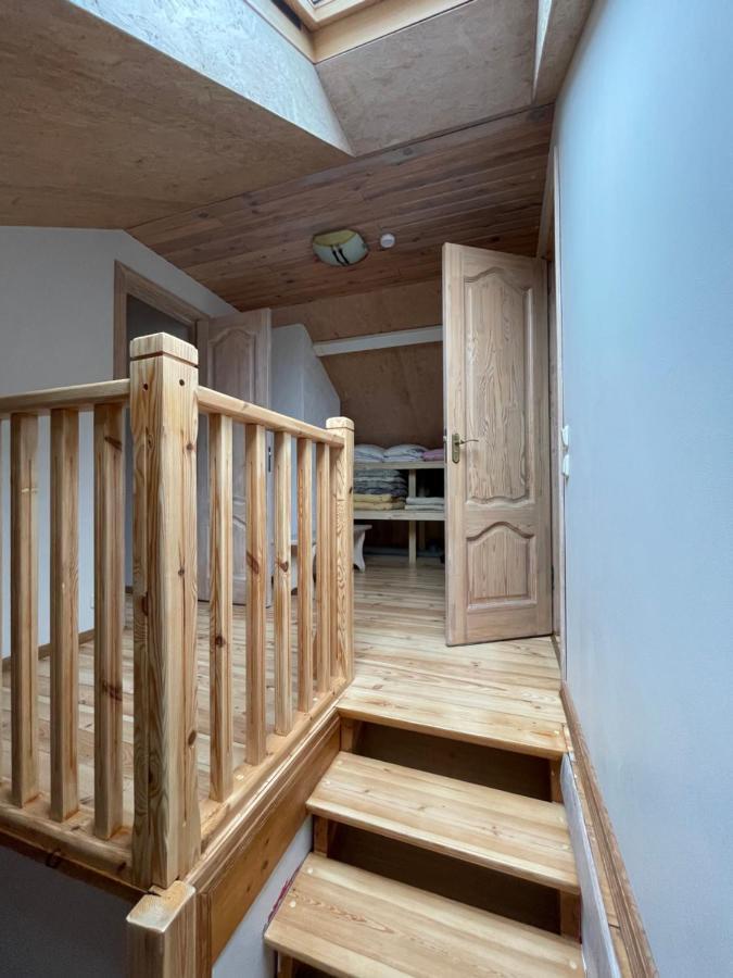 Pulkvedis Guest House Ventspils Extérieur photo